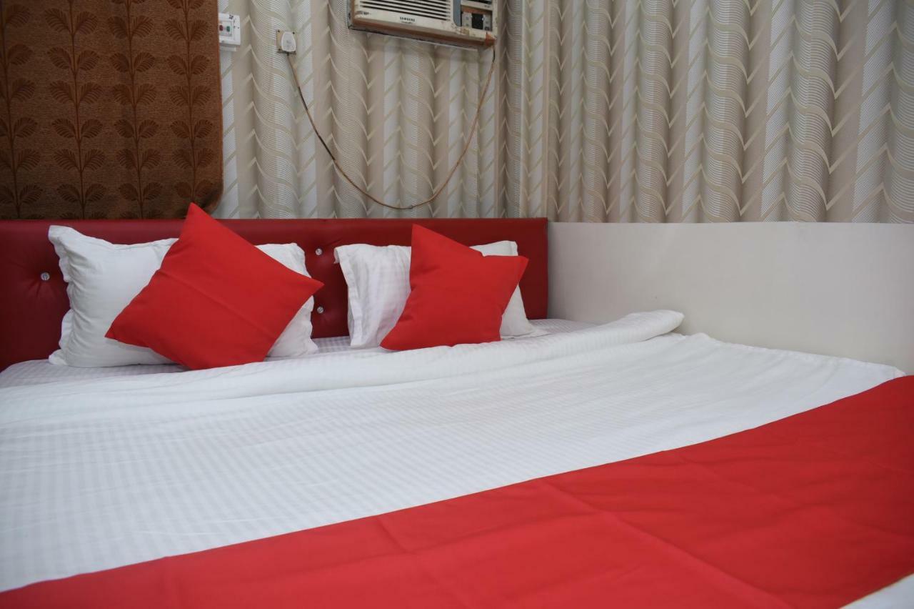 Oyo 45320 Hotel Mars 아가르탈라 외부 사진
