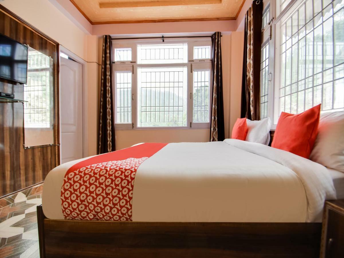 Oyo 45320 Hotel Mars 아가르탈라 외부 사진