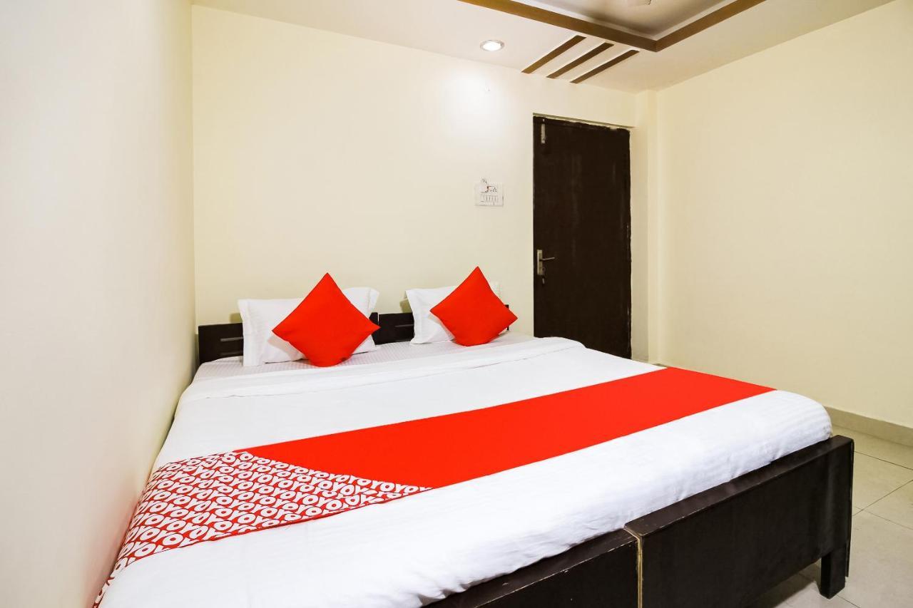 Oyo 45320 Hotel Mars 아가르탈라 객실 사진